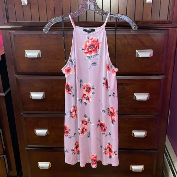 Forever21 Floral Dress 🌺 - Picture 1 of 3